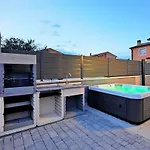 Casa Tara Three-bedroom