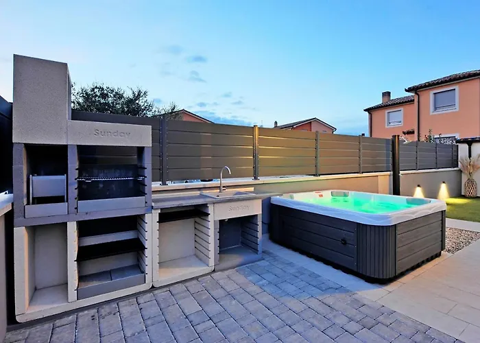 Casa Tara Three-bedroom