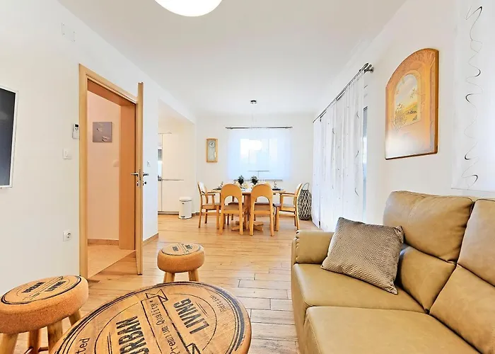 Сasa de vacaciones Casa Tara Three-bedroom Pula