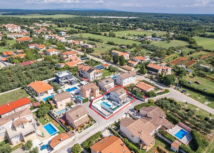 Dom wakacyjny Casa Tara Three-bedroom Pula