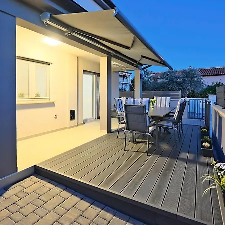 Holiday home Casa Tara Three-bedroom Pula