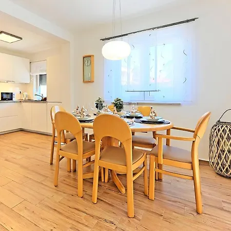 Casa Tara Three-bedroom Pula