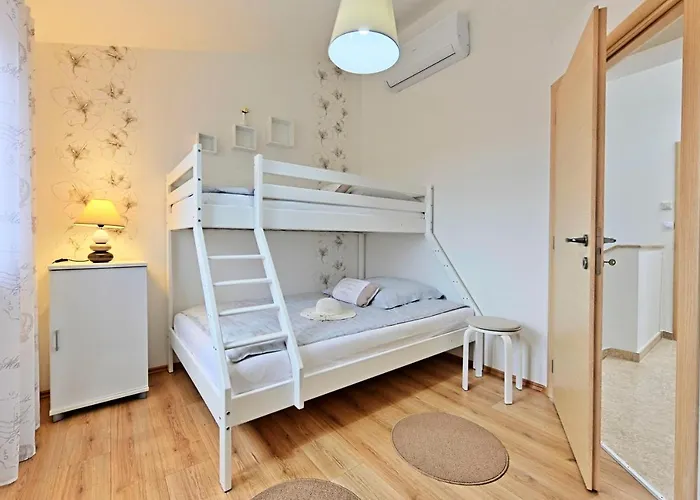 Casa Tara Three-bedroom * Pula