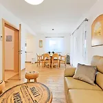 Casa vacanze Casa Tara Three-bedroom Pola