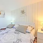 Casa Tara Three-bedroom Pola