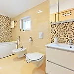 Casa Tara Three-bedroom Casa vacanze Pola