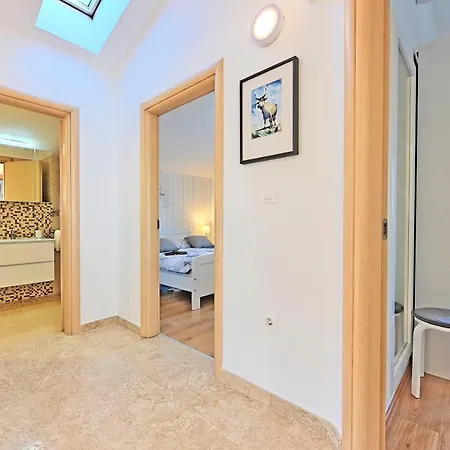 Vikendica Casa Tara Three-bedroom *
