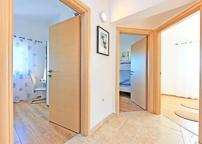 Casa Tara Three-bedroom Пула